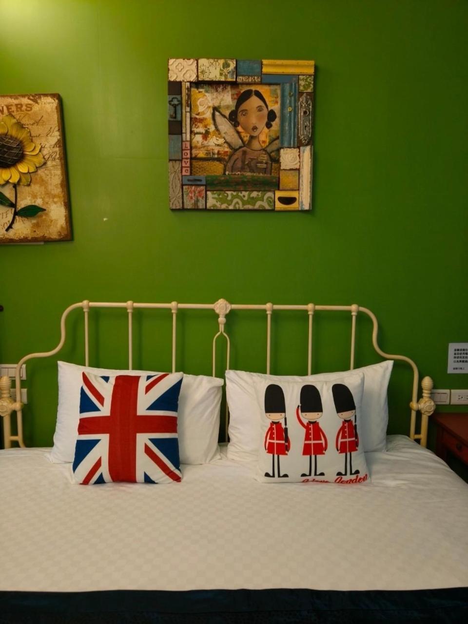 Mystery13 Bed and Breakfast Luodong Exteriör bild
